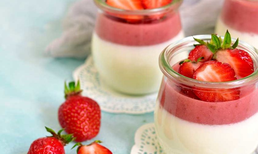 Panna cotta-with strawberries with Échiré cream